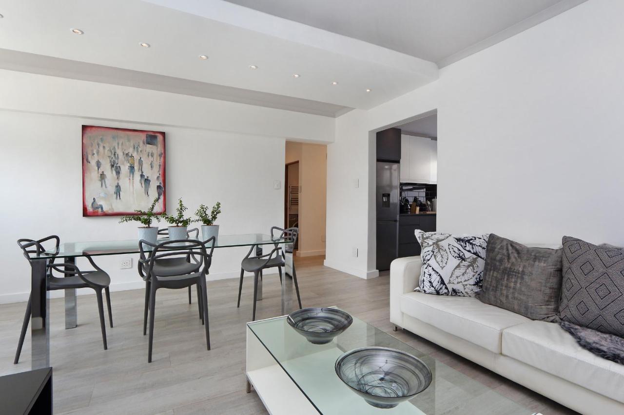 La Rhone Apartment *
